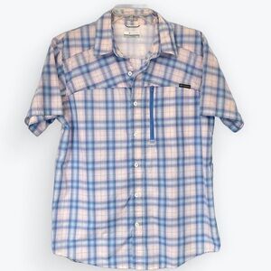 Columbia pink & blue plaid outdoor short sleeve, dry wicking, slim fit Sz medium